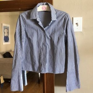 Cropped - bell sleeve - button down - Zara - XS